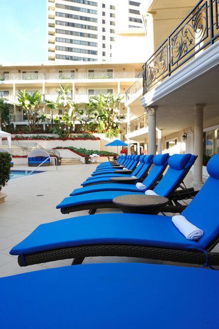 Hotel Beverly Hills Plaza & 4*